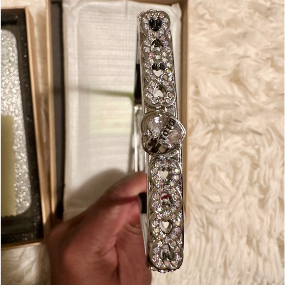 NWOT iPhone 12 or 12 Pro Glamour Bumper Case - Picture 2 of 7